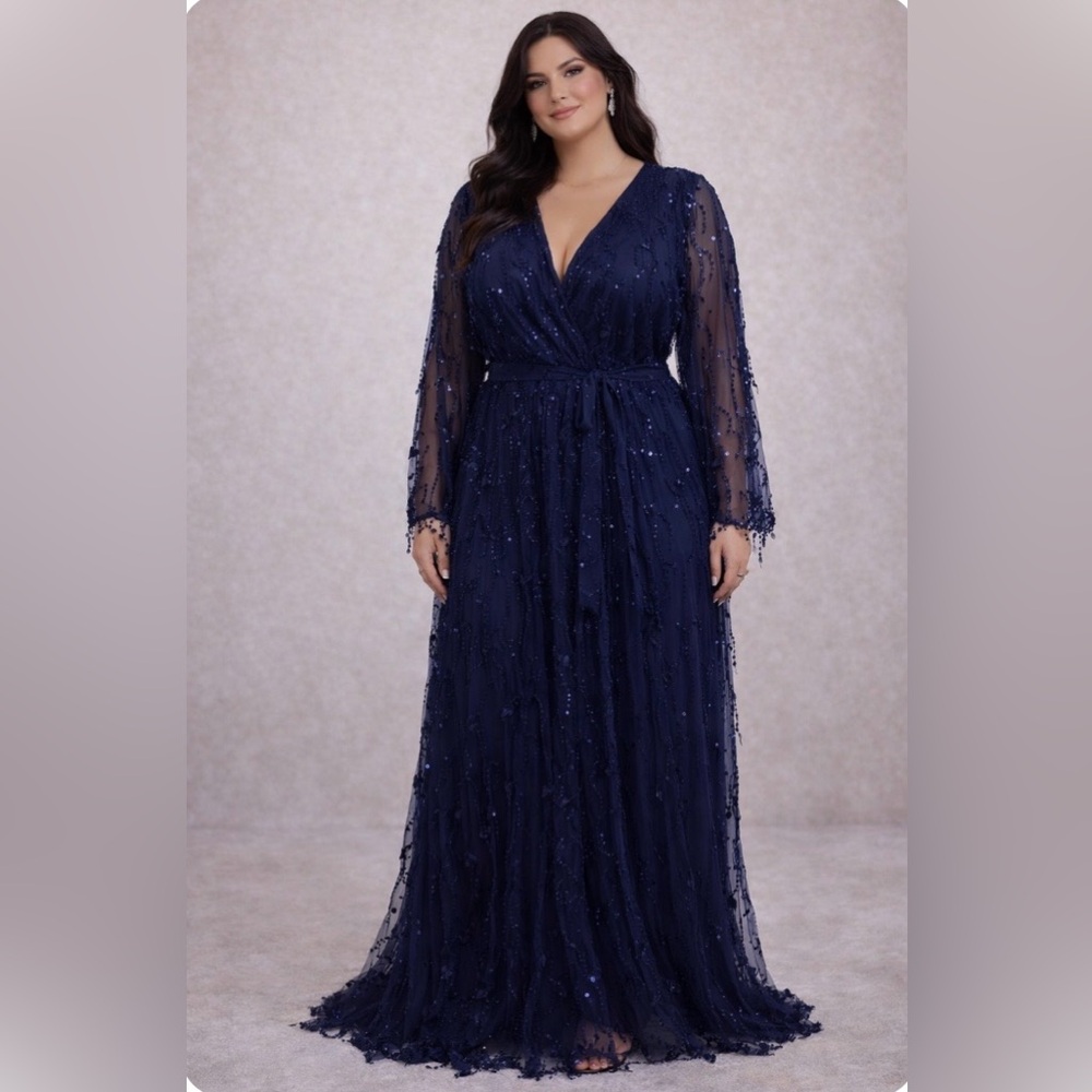 Elegant Navy Blue Evening Gown